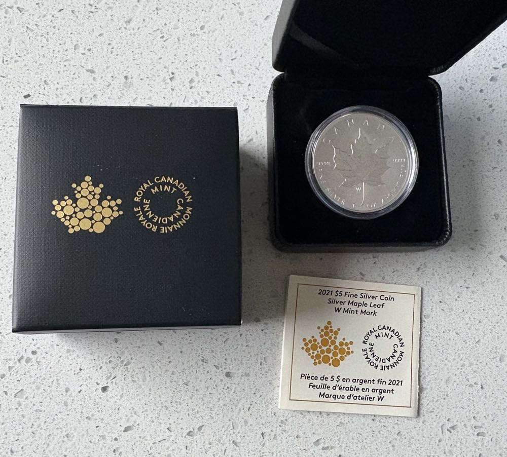 2021 Canadian Maple - W Privy  coin collectible - Main Image 3