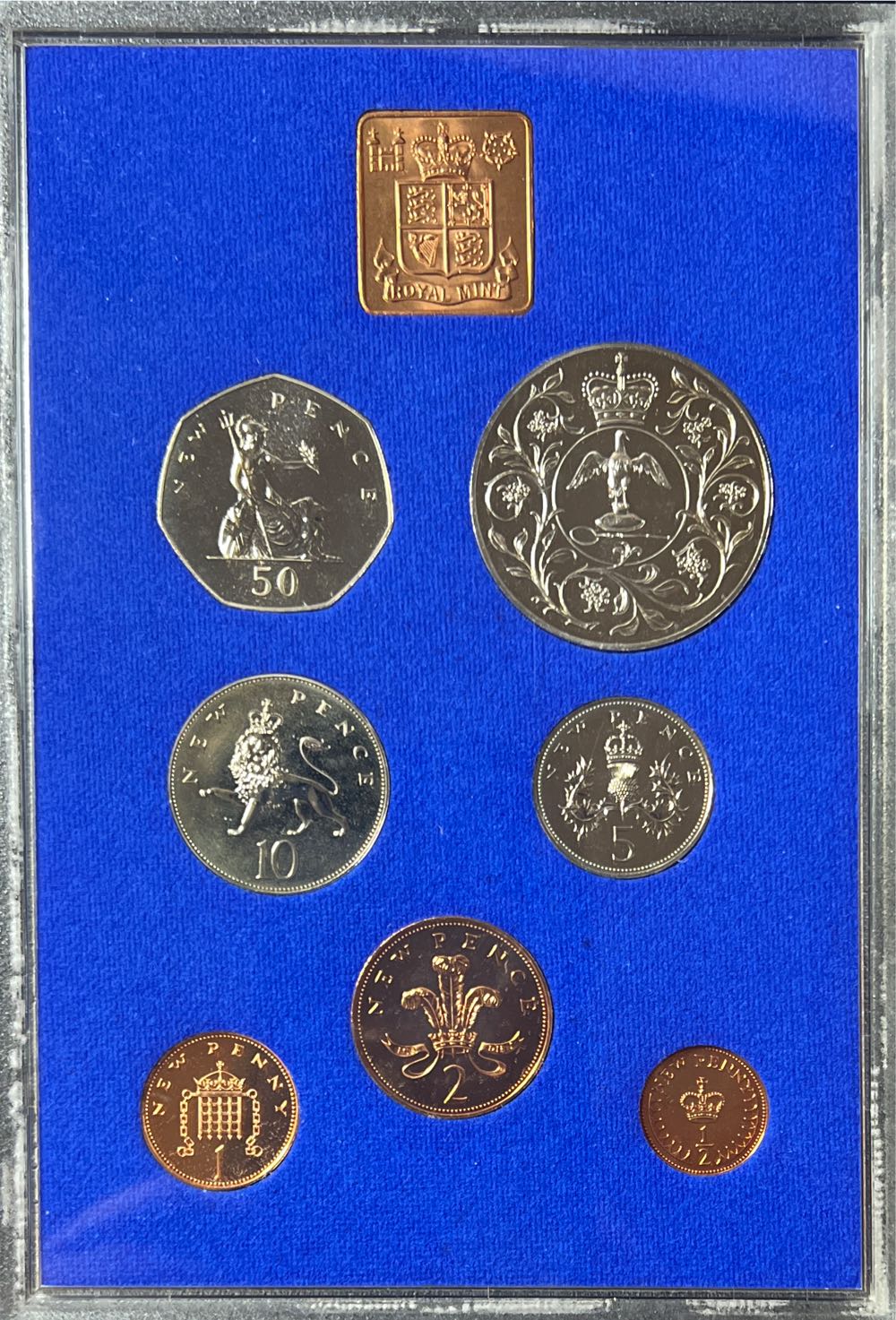 1977 Royal Mint Coinage of Great Britain and Northern Ireland Proof Set  coin collectible - Main Image 2