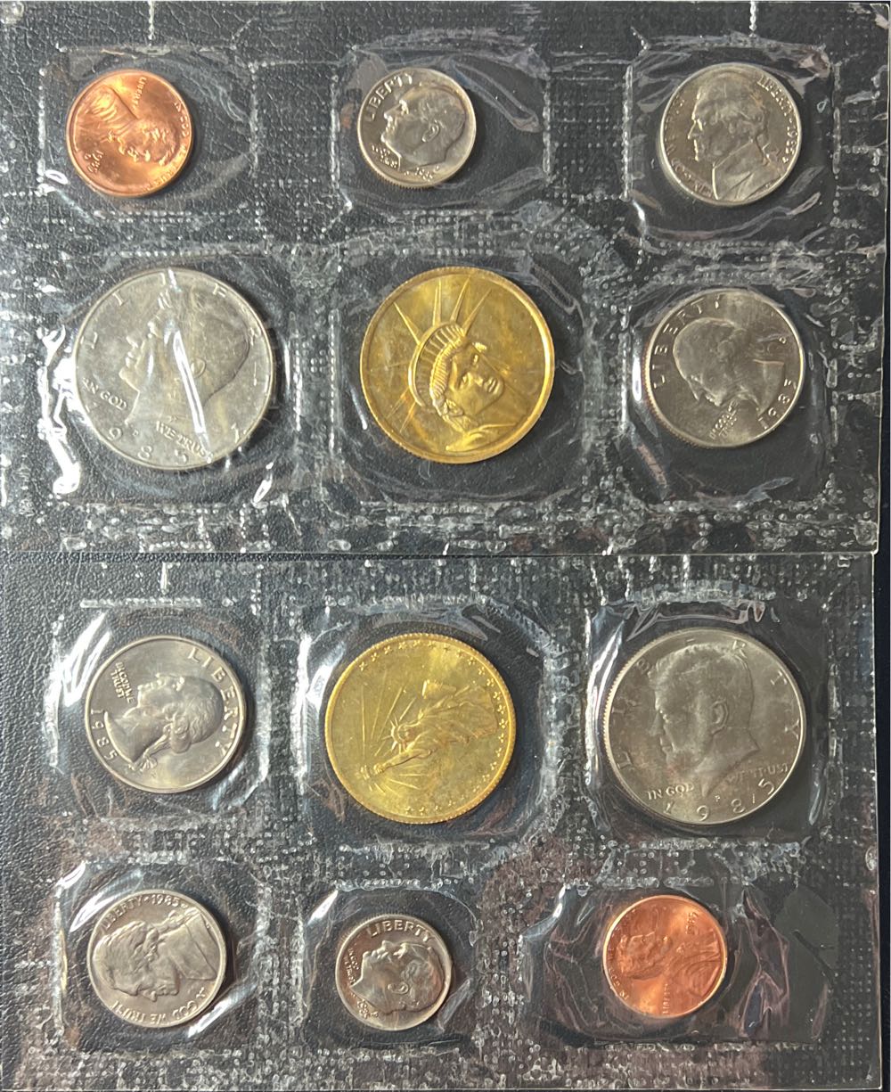 1985 US Mint Commemorative Coin Set  coin collectible - Main Image 2