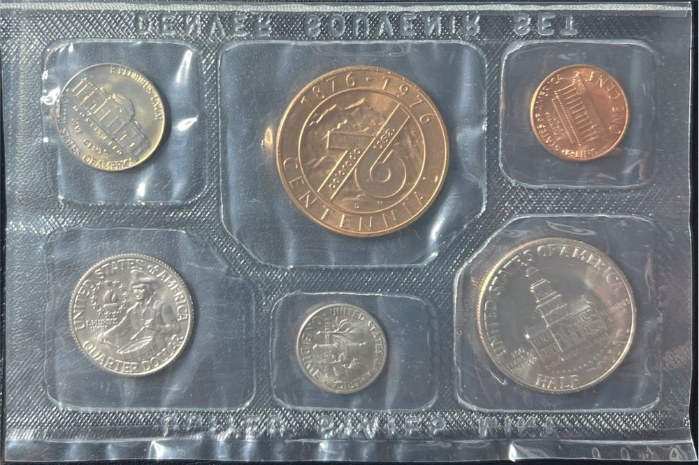 1776-1976 Denver Mint Souvenir Set  coin collectible - Main Image 3