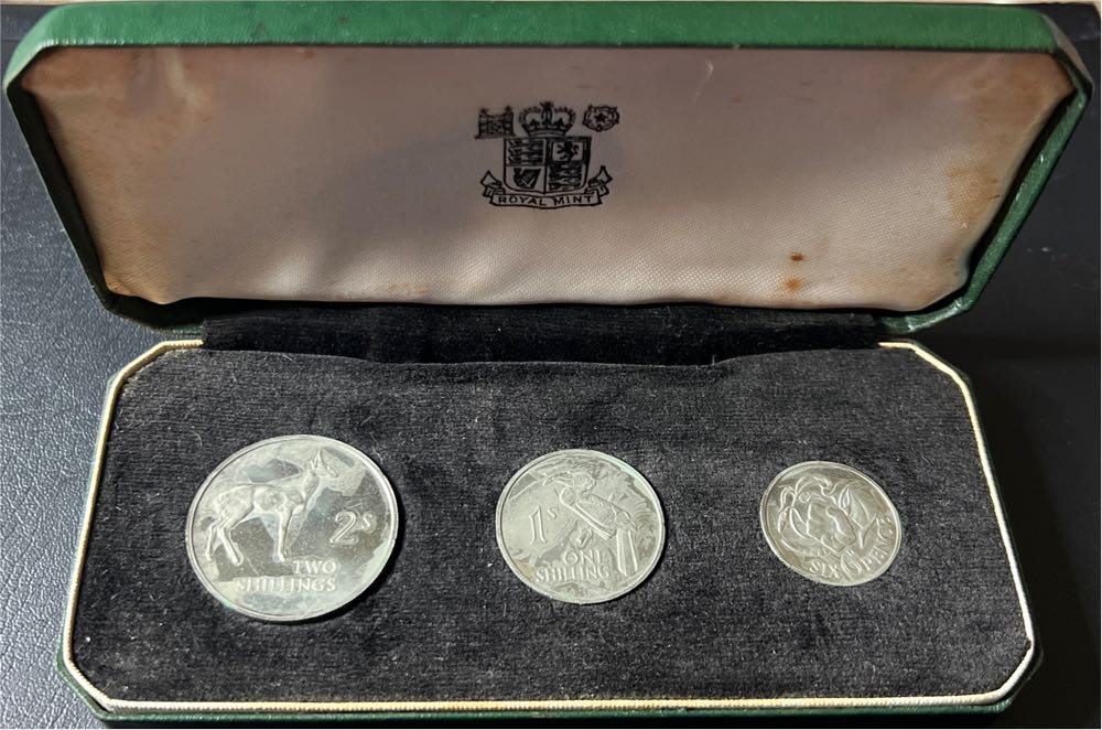 1964 Bank Of Zambia Coin Set  coin collectible - Main Image 2