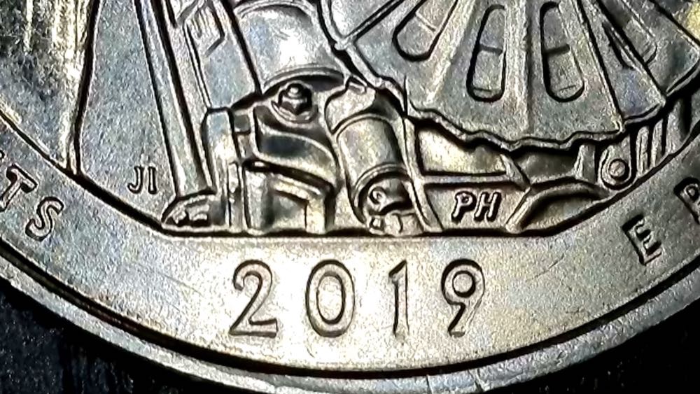 2019-W America the Beautiful Quarter - Lowell  coin collectible - Main Image 3