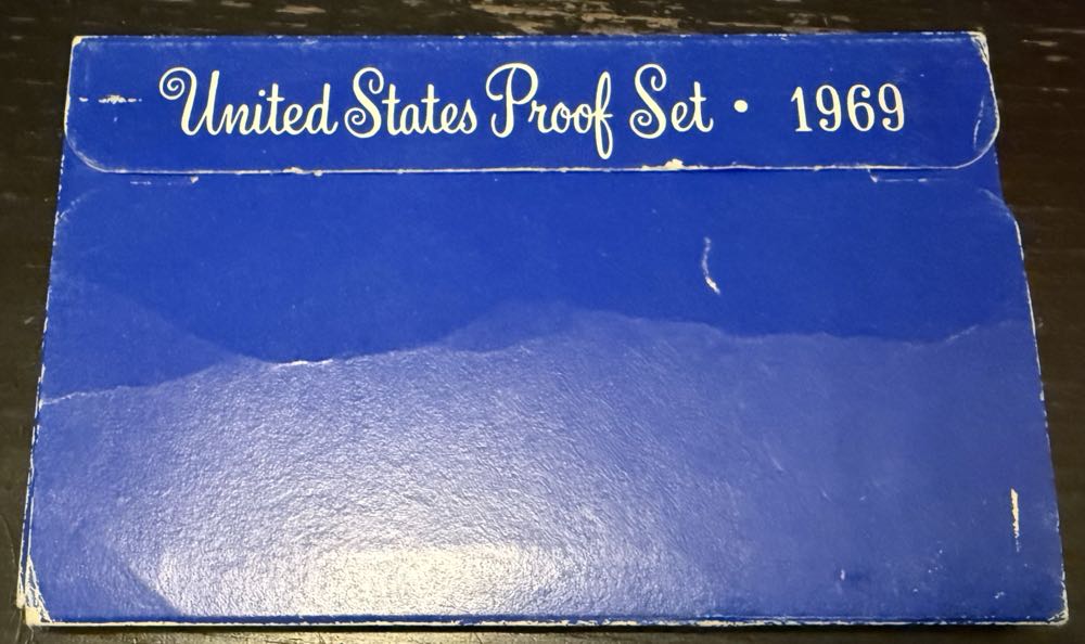 (AC) - Love Forever Valentines Coin