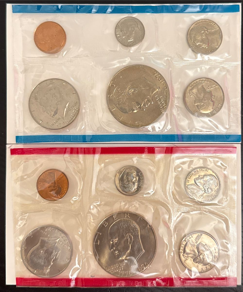 1975 United States Mint Uncirculated Set  coin collectible - Main Image 2