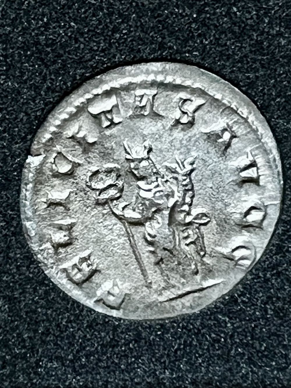 Valerianus - A - FELICITAS AVGG  coin collectible - Main Image 2