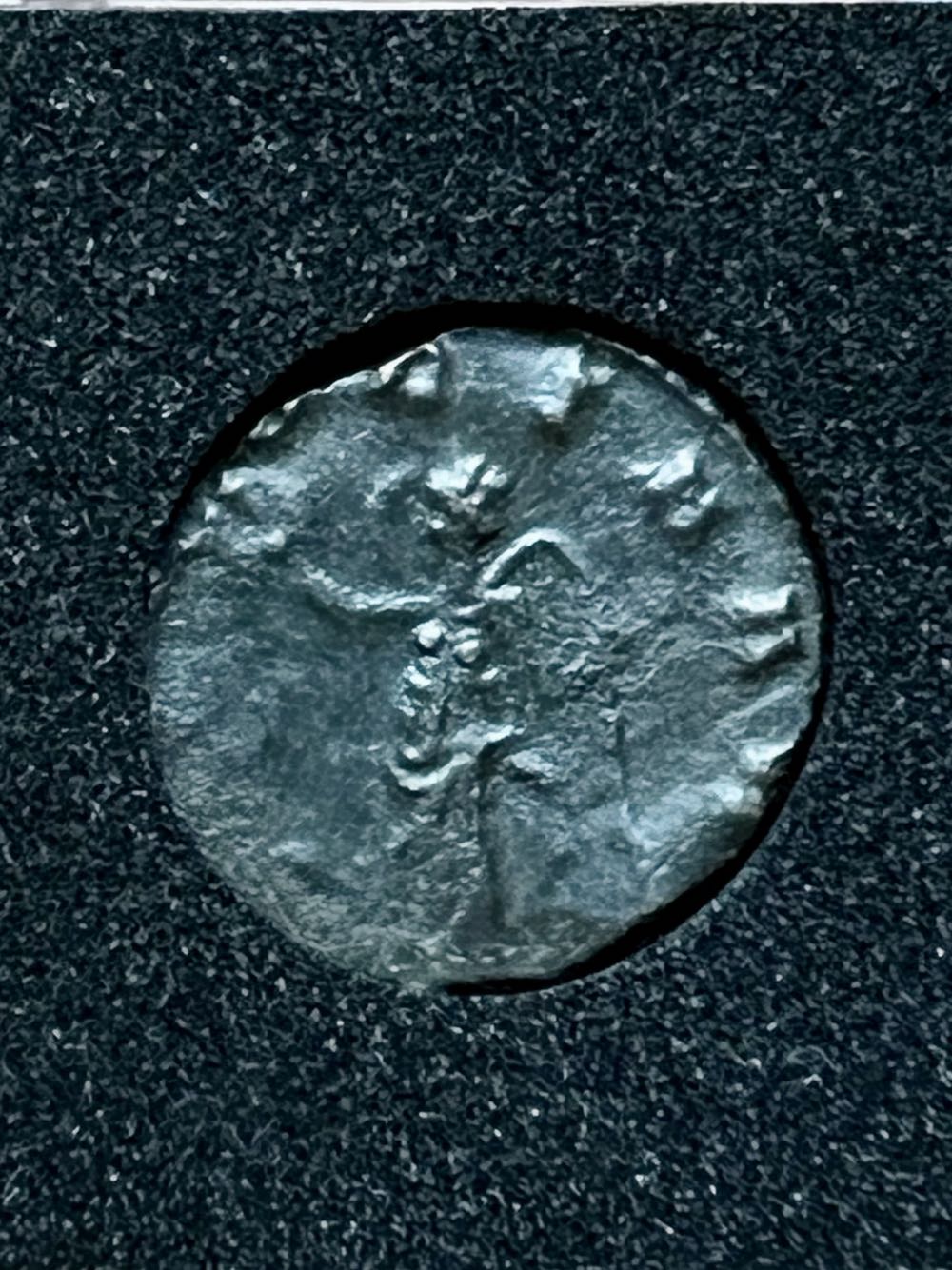 Claudius II Gothicus - A -   coin collectible - Main Image 2