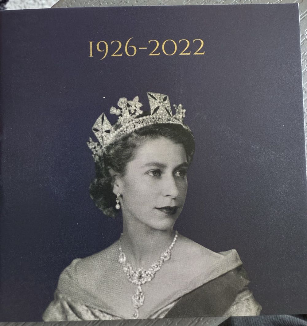Royal Mint UK 2022 Her Majesty Queen Elizabeth II Pierrot Silver  coin collectible [Barcode 5026177600909] - Main Image 4