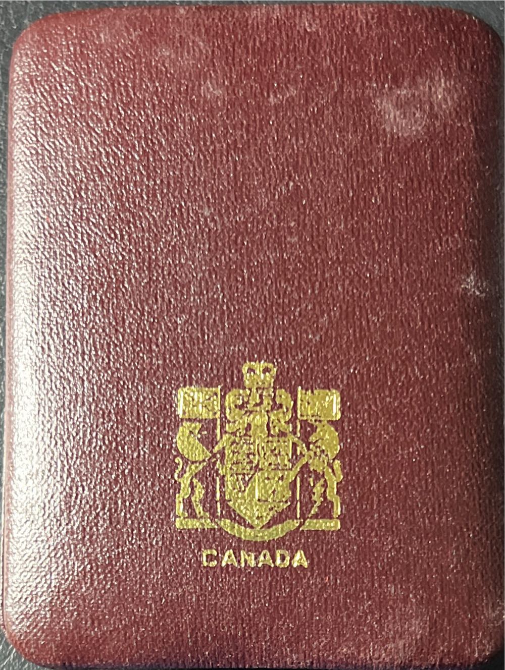 (AC) - Anniversary Coin I Love You - Hearts