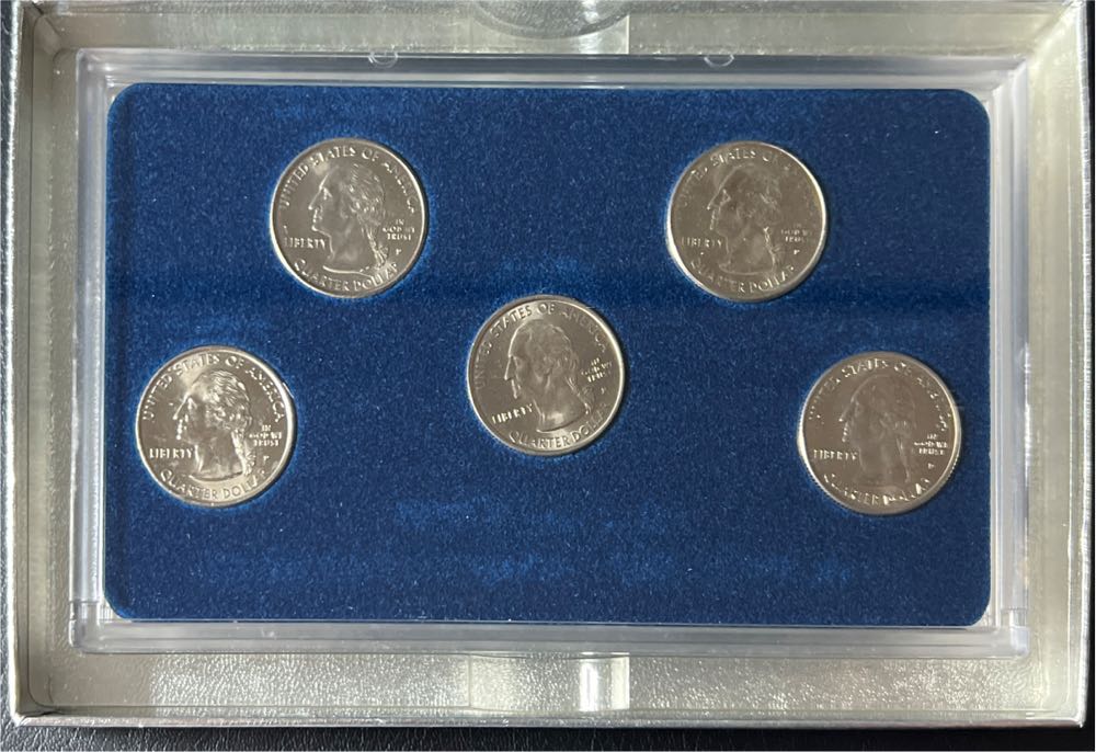 1999 50 States Commemorative Quarters Set  coin collectible - Main Image 3