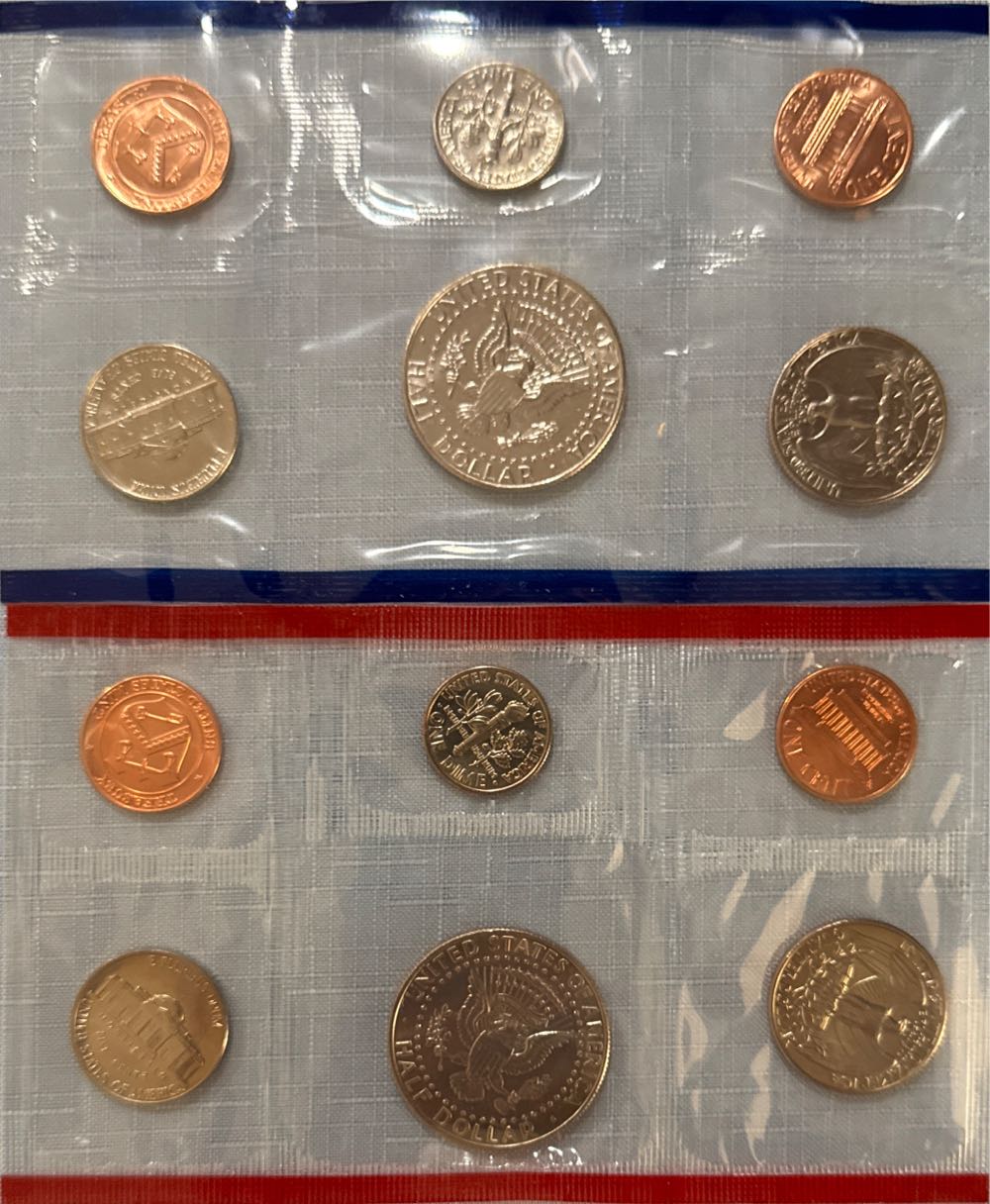 1990 Uncirculated Coin Set With D And P Mint Marks  coin collectible - Main Image 2