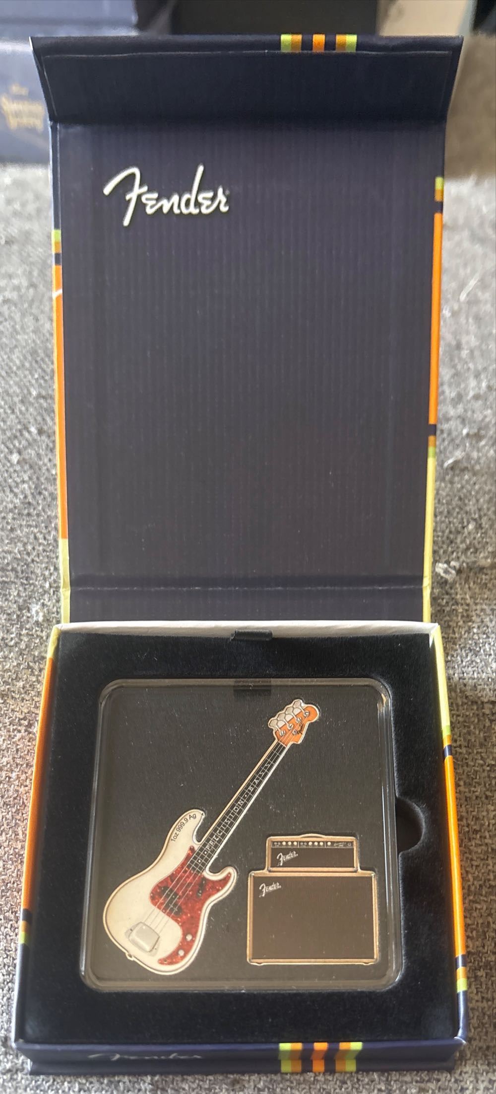 Fender Dynamic Duo - The Precision Bass & Bassman Amp  coin collectible - Main Image 4