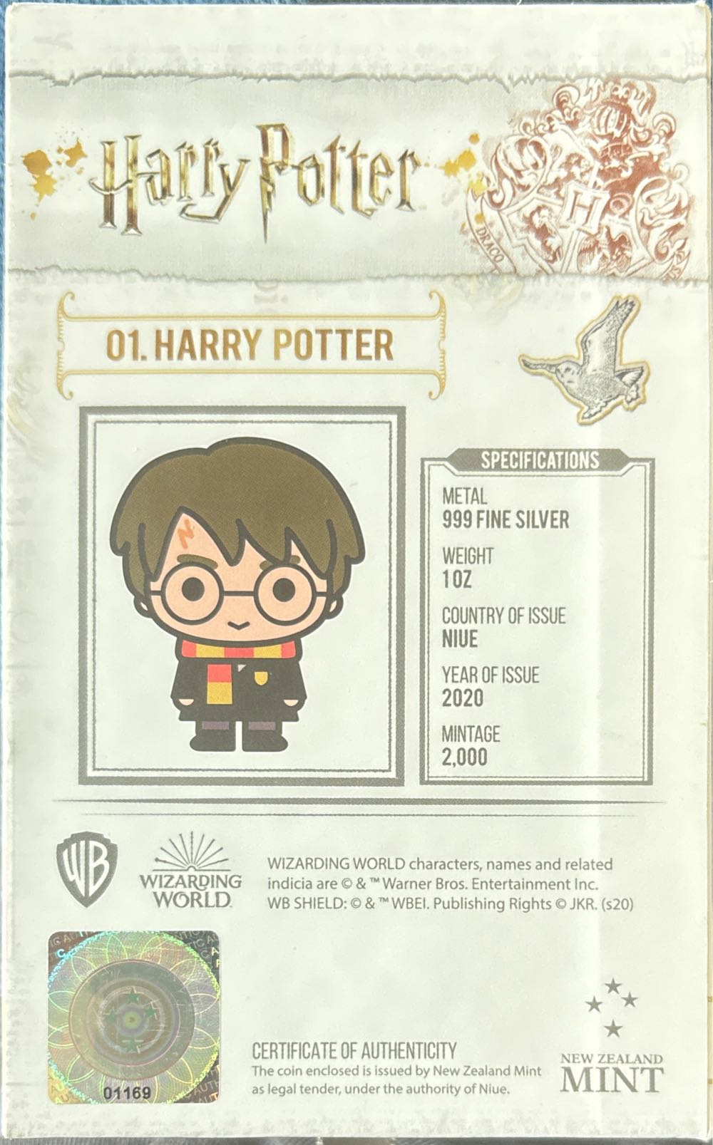 Harry Potter - 09. Harry Potter (In Pajamas) Chibi  coin collectible - Main Image 2