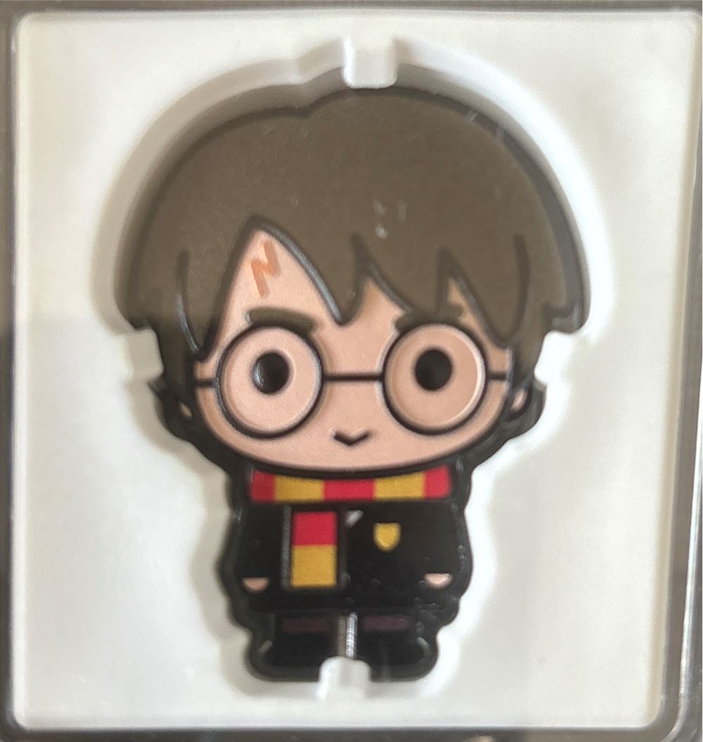 Harry Potter - 09. Harry Potter (In Pajamas) Chibi  coin collectible - Main Image 3