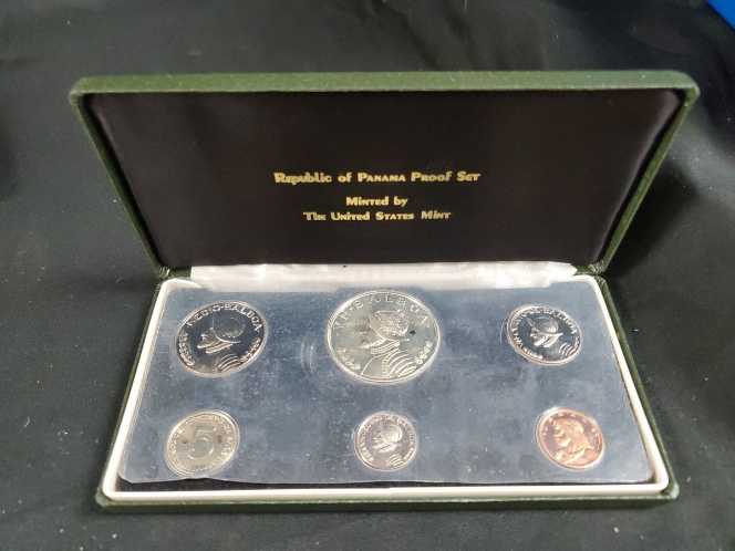 Half Dollar JFK 1983 D 6