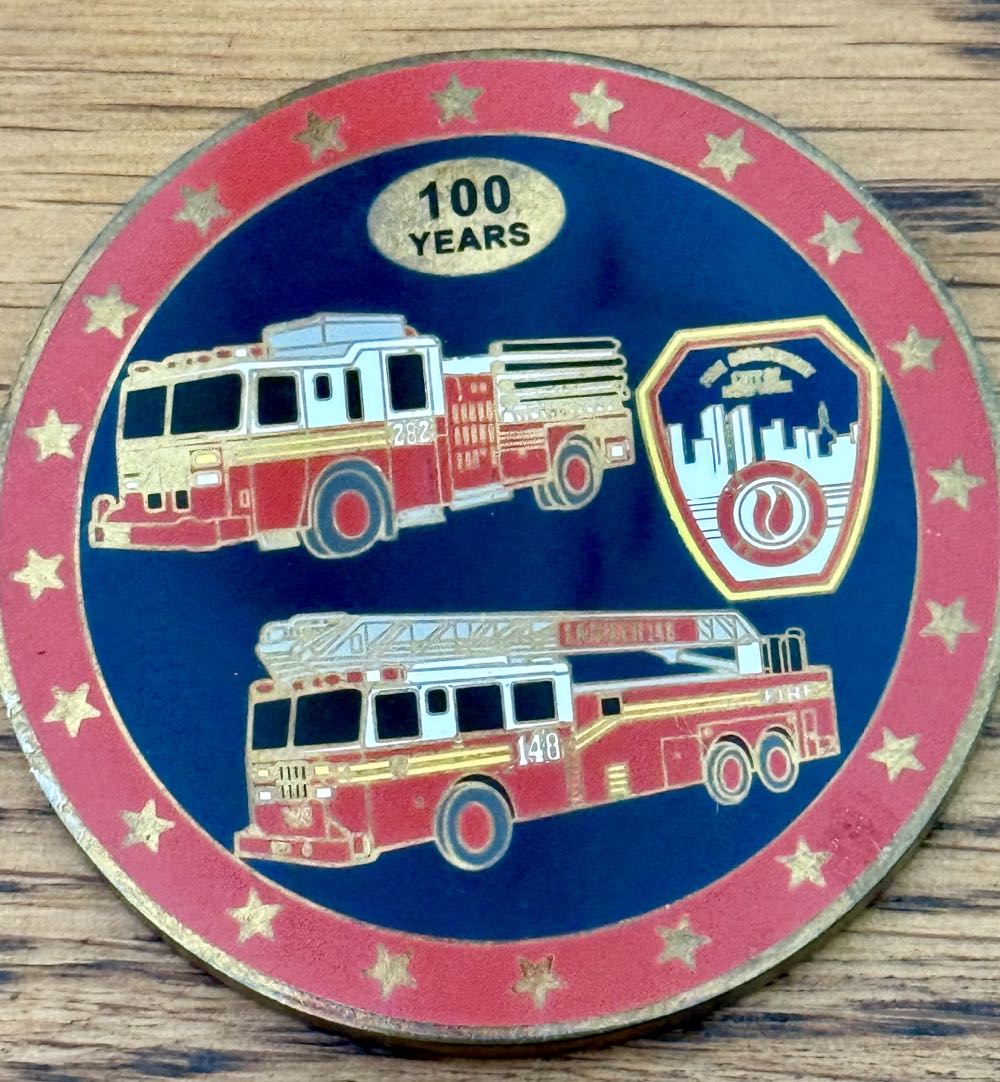 FDNY E282 / L148 Centennial  coin collectible - Main Image 2