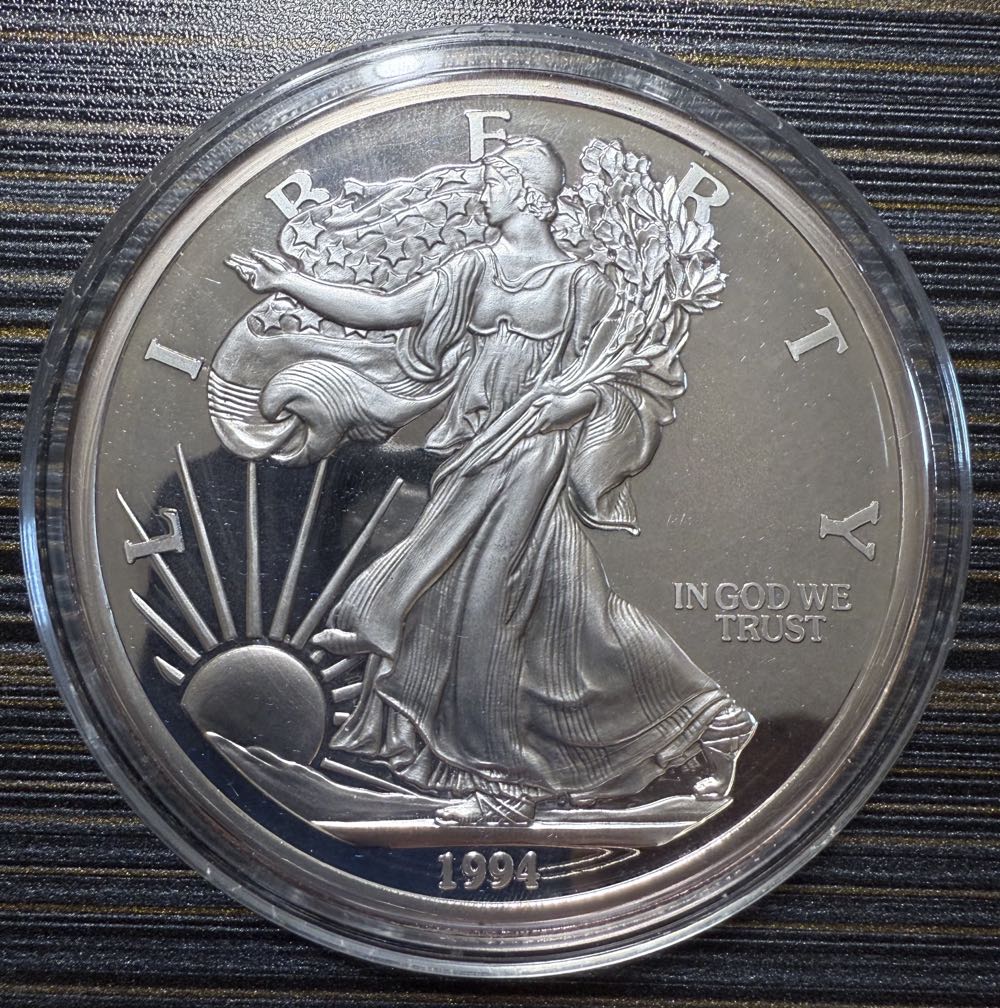 Silver 1/2 lb (8 ozt) Round Bullion 1994 Walking Liberty Coin No 0229  coin collectible - Main Image 2