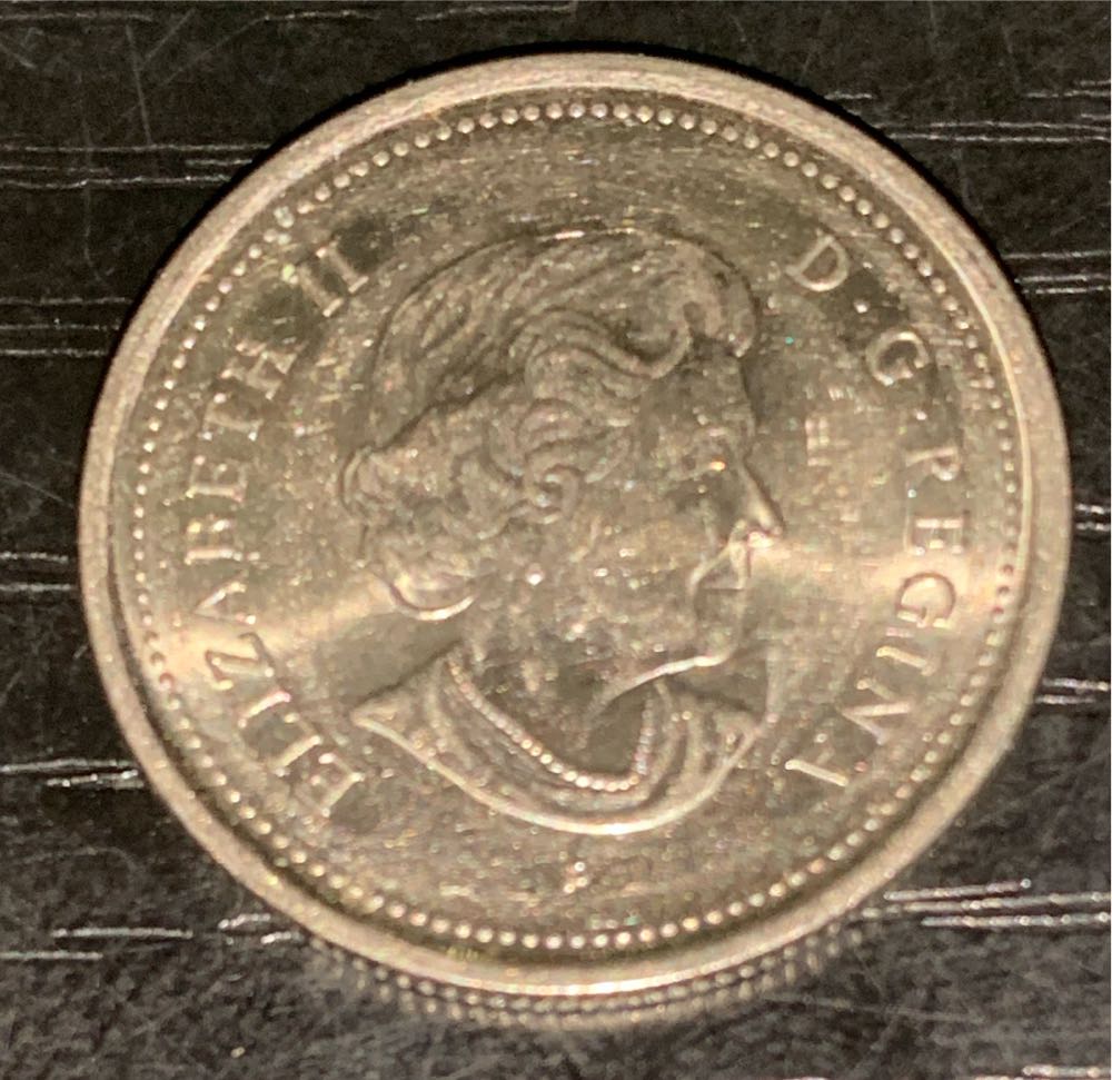 25 Cents - Elizabeth II (Remembrance Day)  coin collectible - Main Image 2