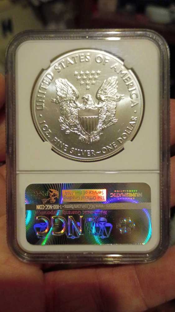 United States Silver Eagle (2016) (MS69)  coin collectible [Barcode 71145369004524471059] - Main Image 2