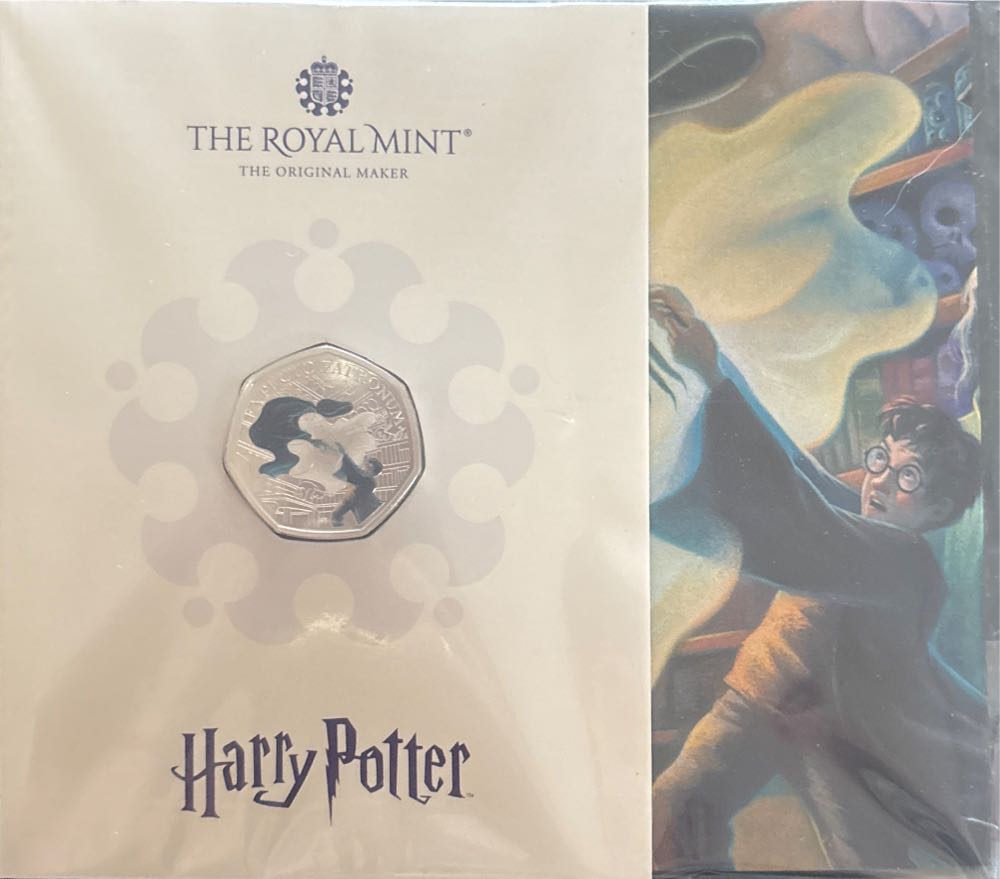 Harry Potter: The Patronus Coloured  coin collectible [Barcode 5026177797968] - Main Image 2