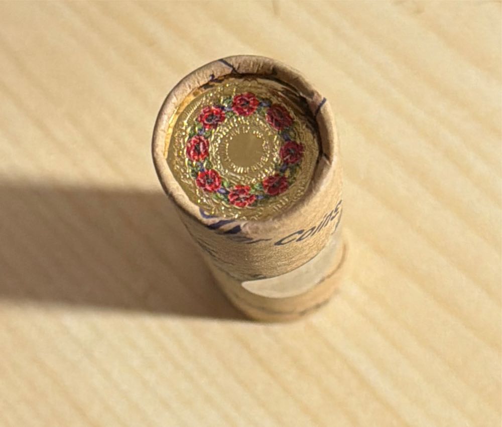 $2 (2025) “C” Poppy Wreath; 80 YEARS ON Remembering The Second World War  coin collectible [Barcode 9314688116580] - Main Image 2