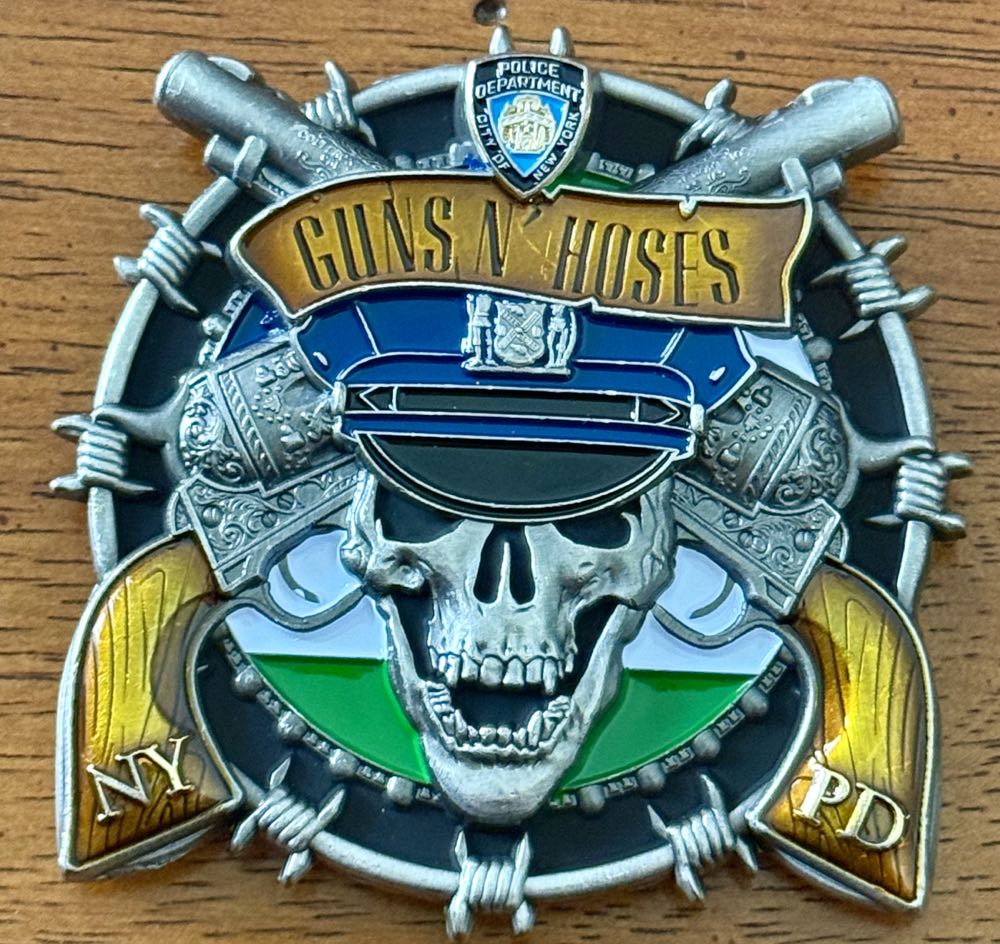 FDNY Guns n’ Hoses Hockey   coin collectible - Main Image 2