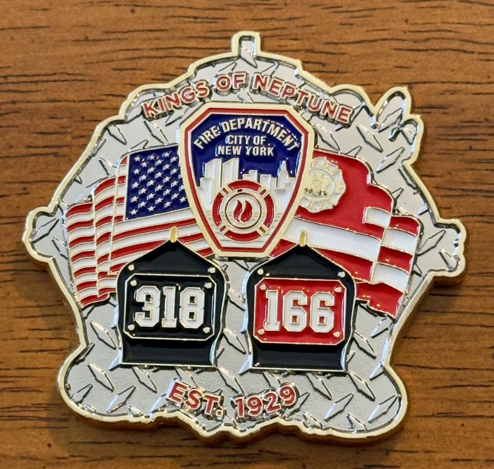FDNY E318 / L166  coin collectible - Main Image 2