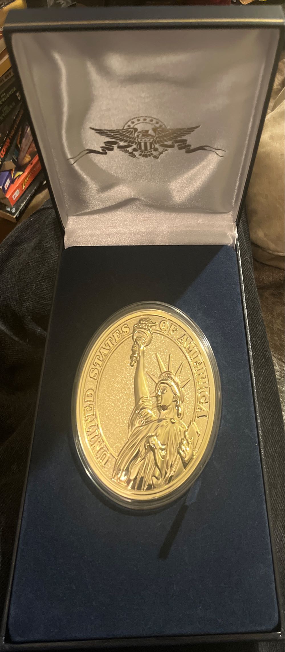 U.S. Mint Abraham Lincoln Large Medal  coin collectible - Main Image 3