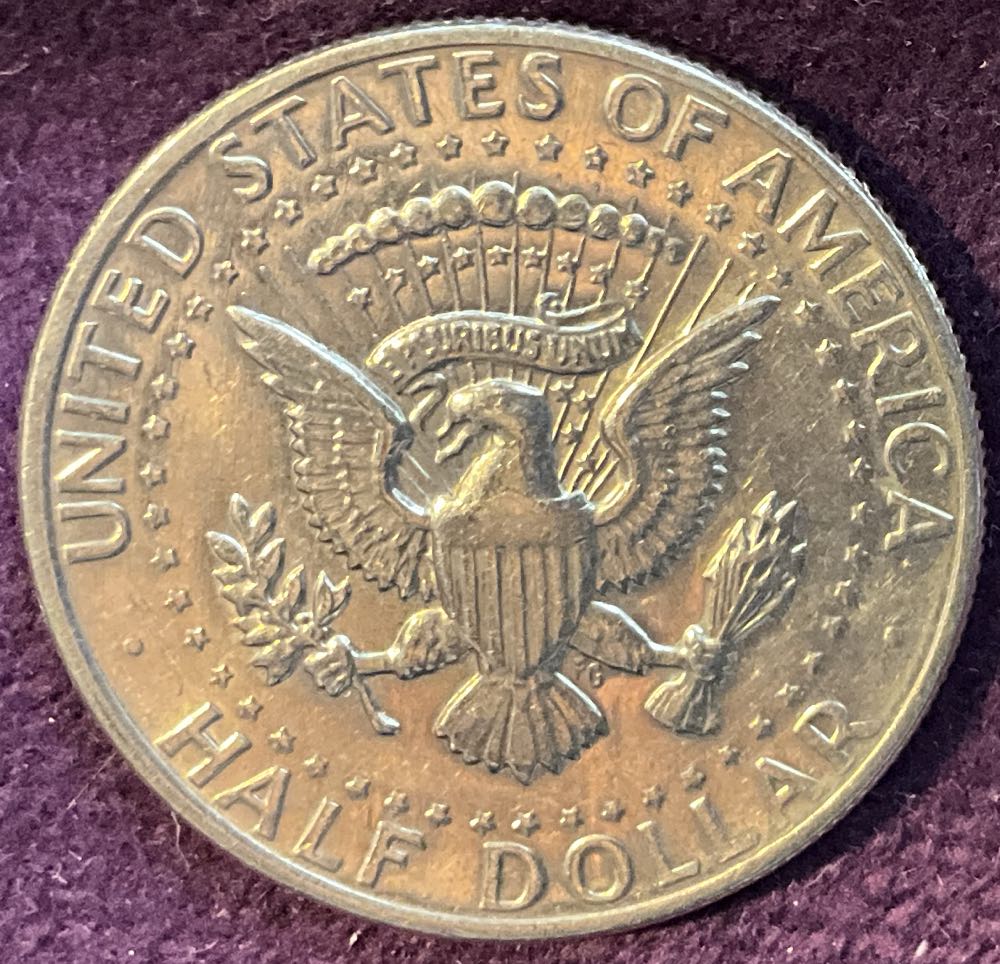Half Dollar JFK 1972 D 9  coin collectible - Main Image 4