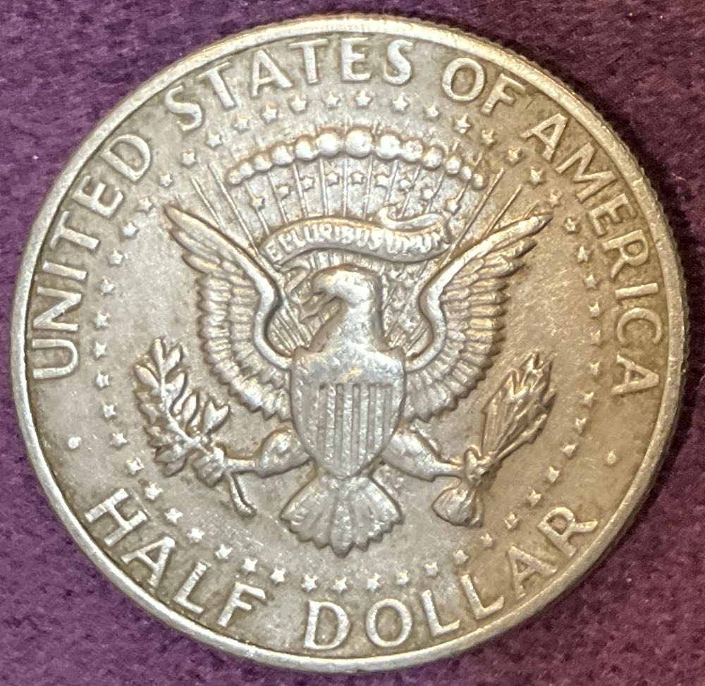 Half Dollar JFK 1972 D 18  coin collectible - Main Image 4