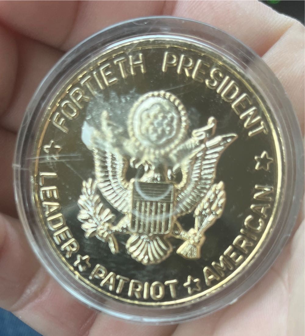 Ronald Regan 1981-1989 United States of America Fortieth President Medal  coin collectible - Main Image 2