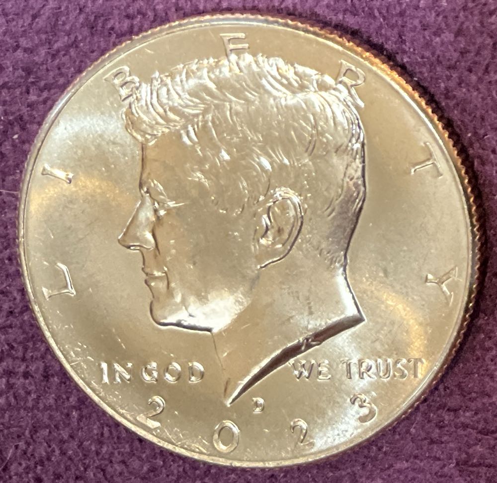 Italy: 1995 200 Lira