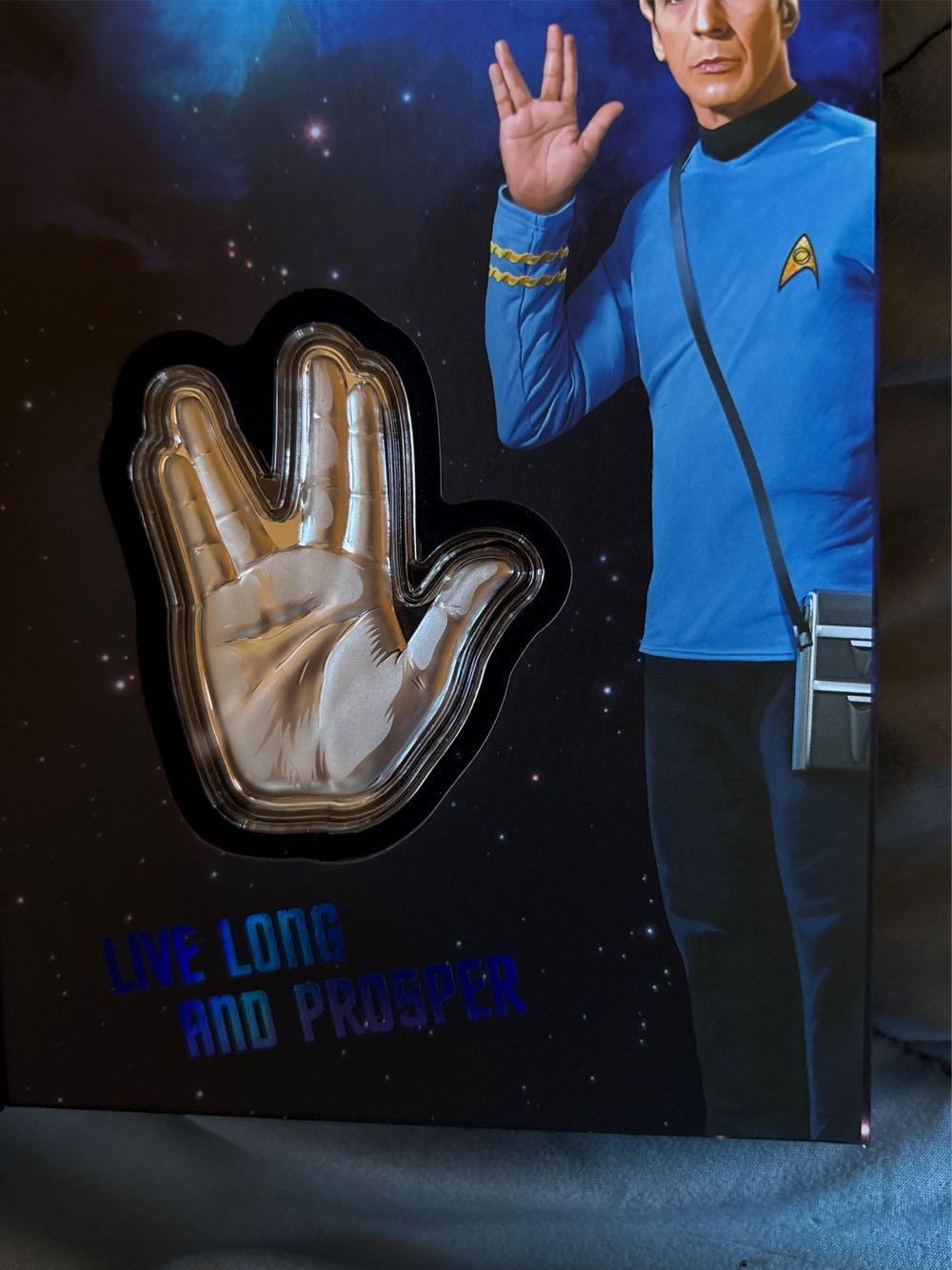 Star Trek - The Vulcan Salute  coin collectible - Main Image 3