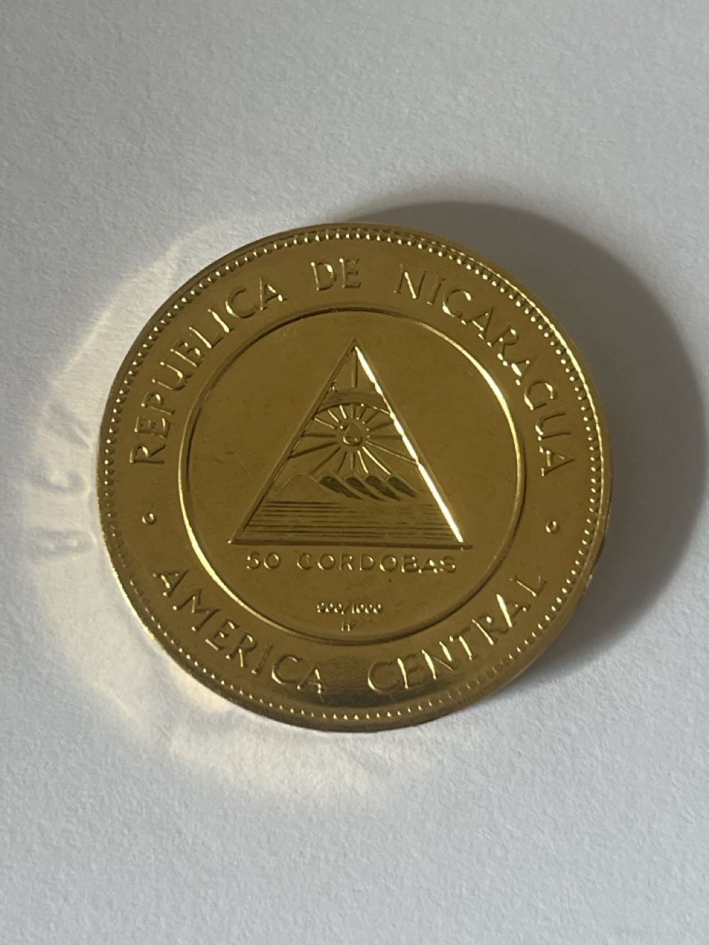 21.6KT Gold / 90% Gold 35.6 Gram 1967 Ruben Dario Gold Coin  coin collectible - Main Image 2