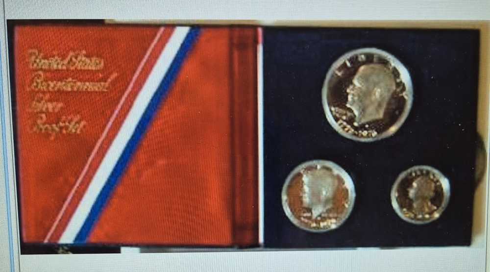 Apollo 11 Commemerative Medallion