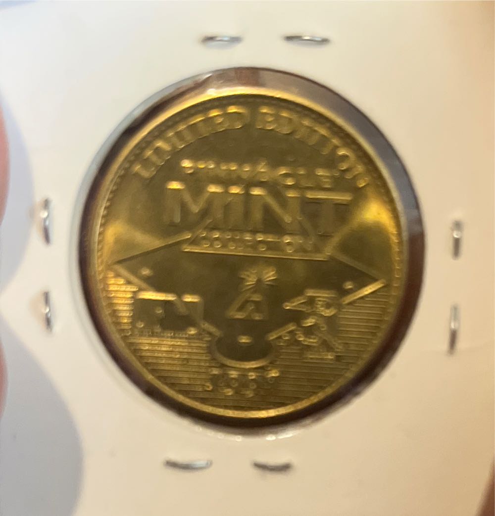 1997 Pinnacle Mint gold-plated token featuring baseball player Dante Bichette.  coin collectible - Main Image 2