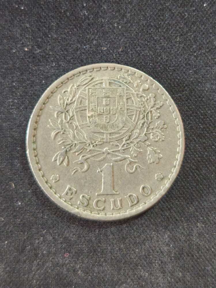 1 Escudo  coin collectible - Main Image 2