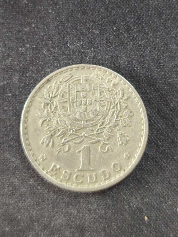 1 Escudo  coin collectible - Main Image 2
