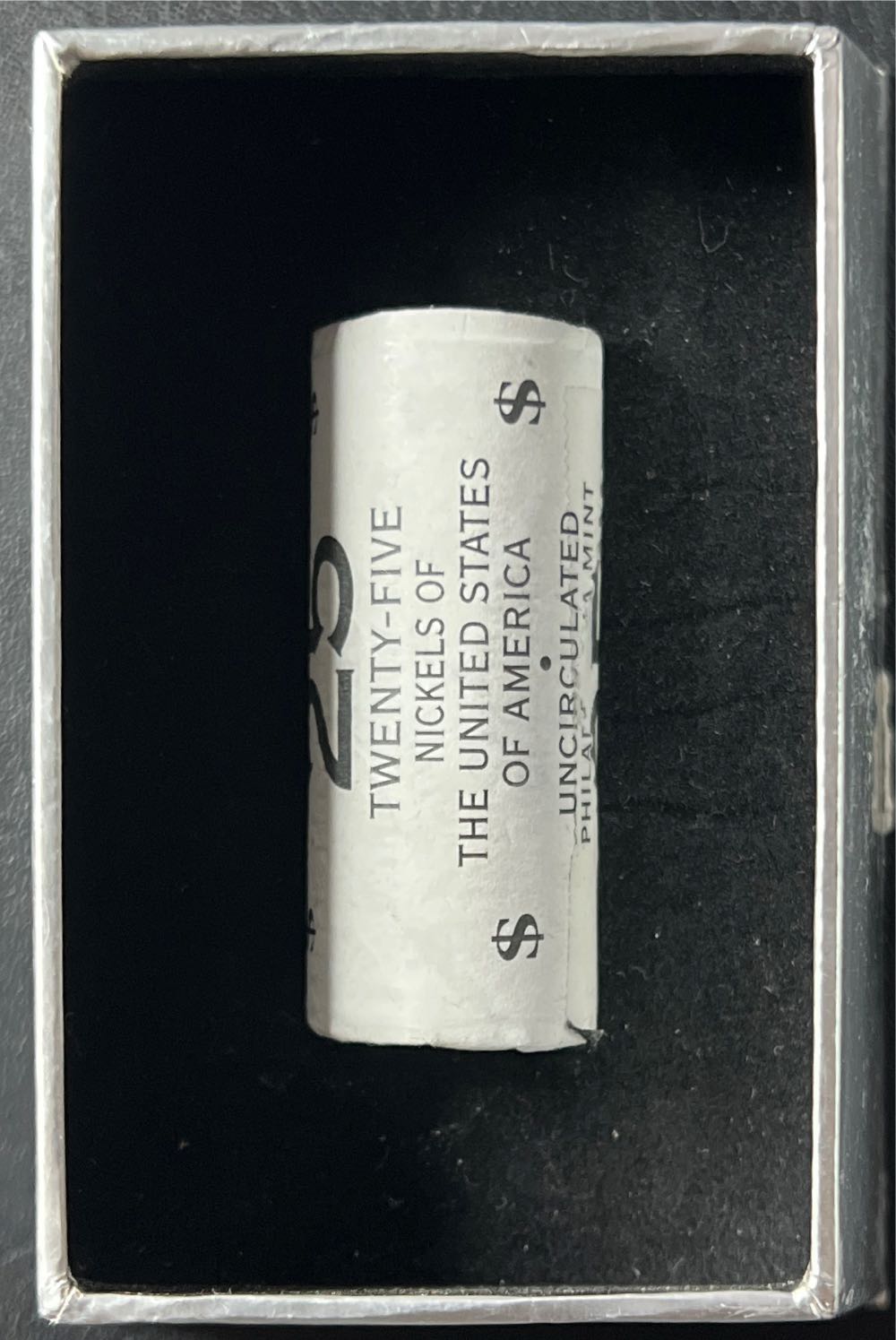 2006 P Jefferson Nickel Never Circulated Roll  coin collectible - Main Image 2