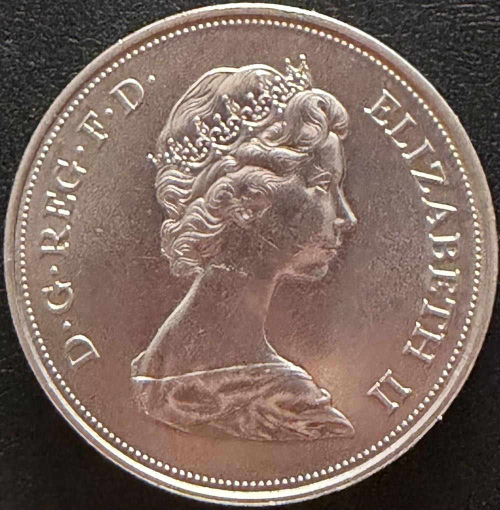 1972 Silver Wedding Crown  coin collectible - Main Image 2