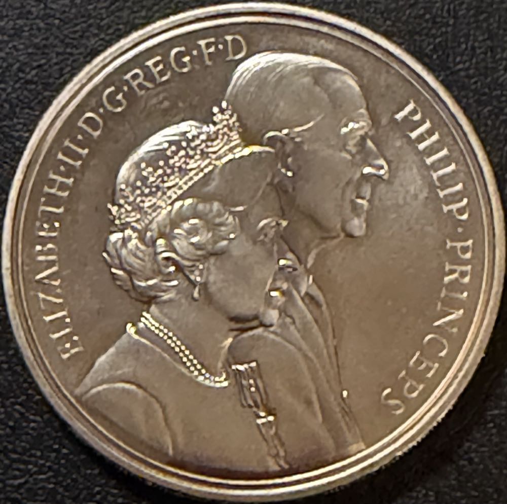 1997 Queen’s Golden Wedding £5  coin collectible - Main Image 2