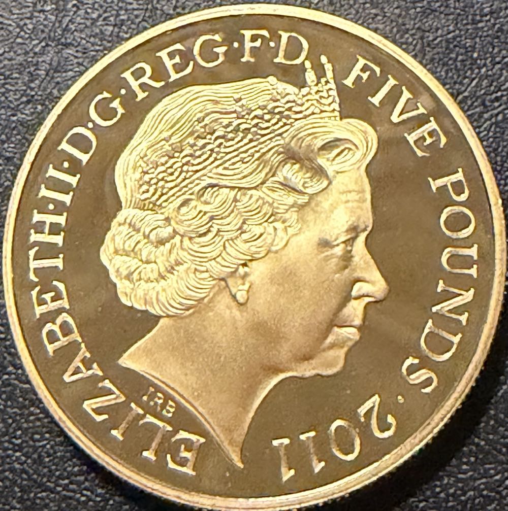 2011 William And Catherine Wedding £5  coin collectible - Main Image 2