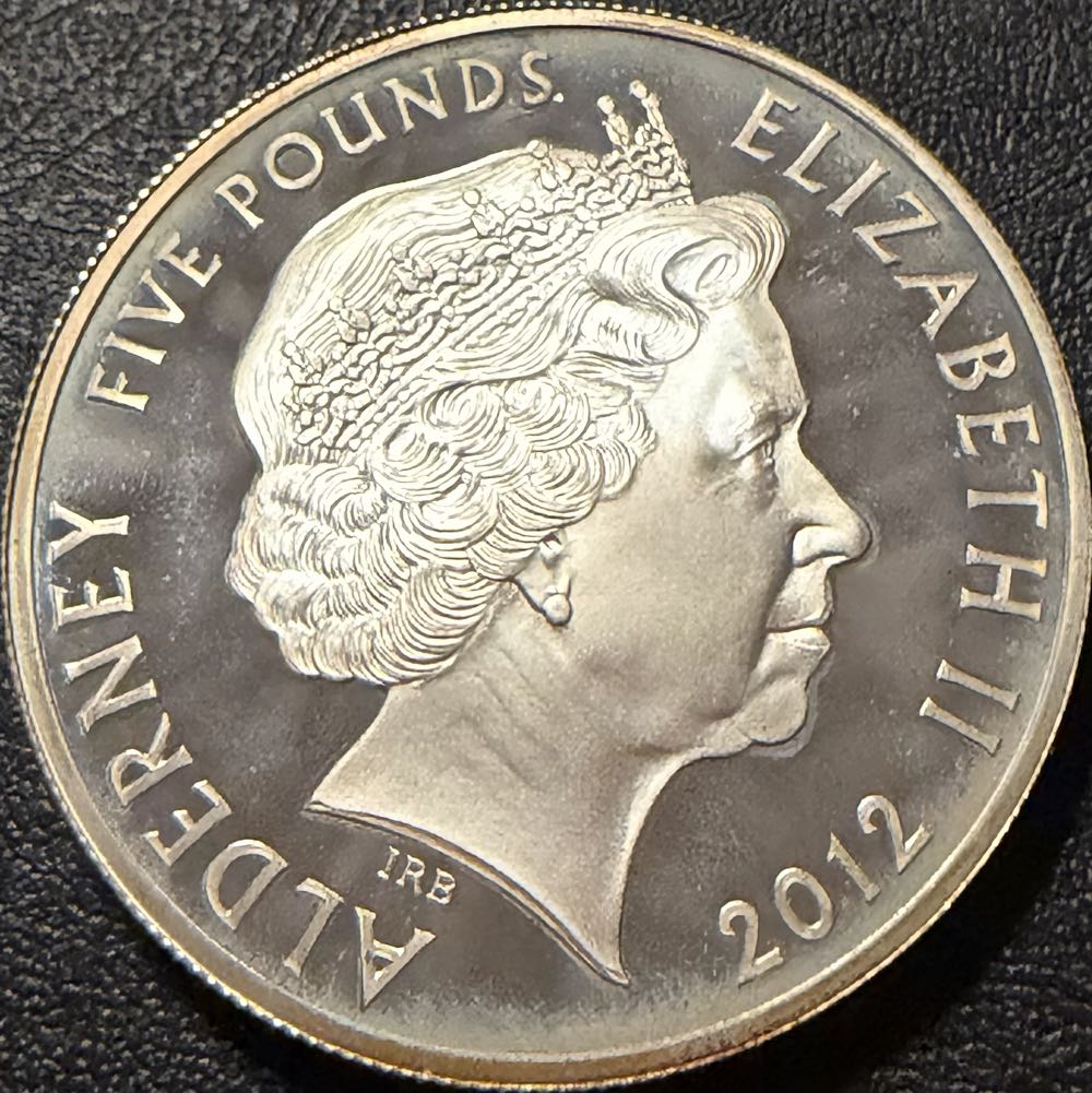 2012 My Lords Pray Be Seated £5  coin collectible - Main Image 2