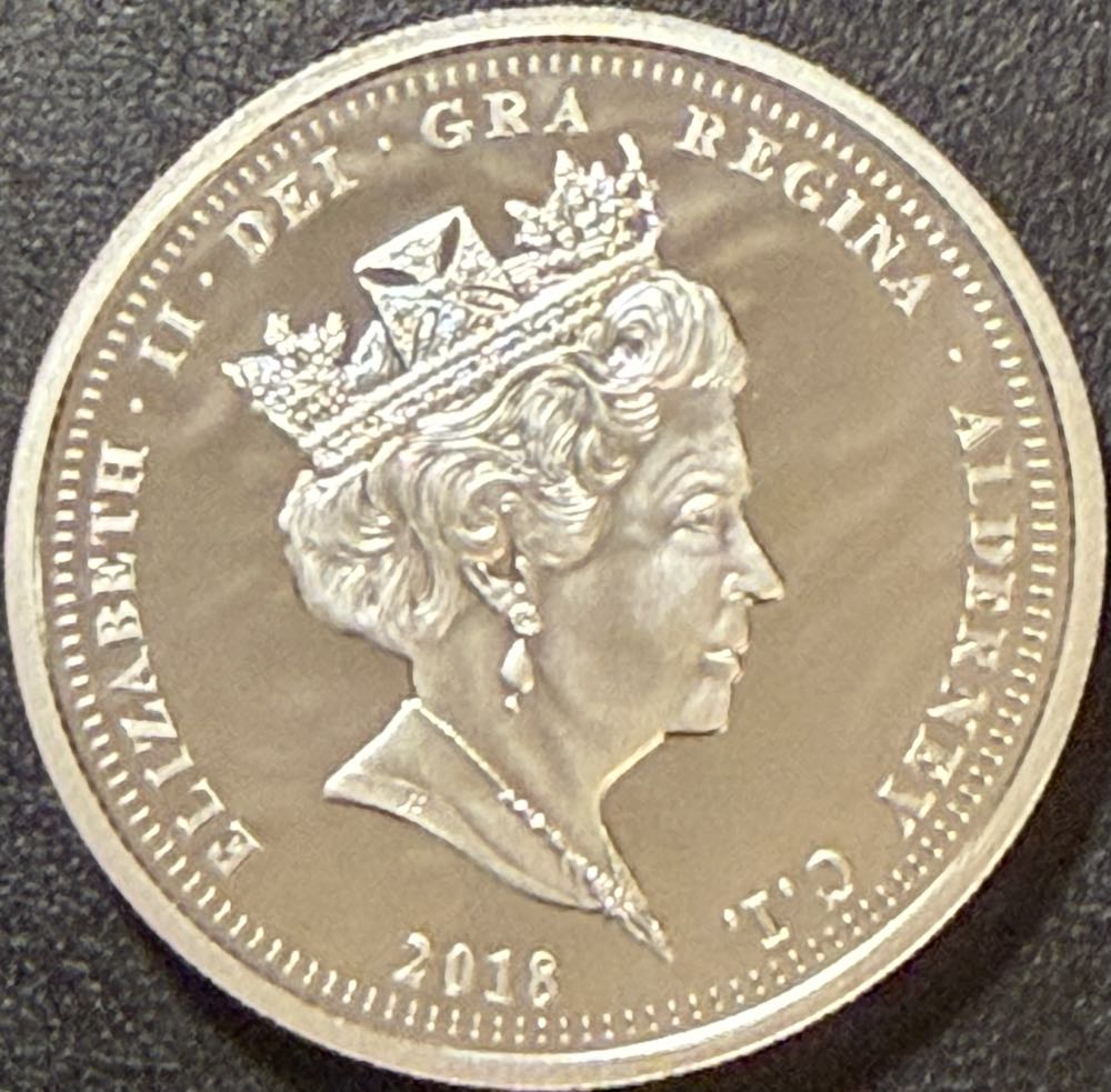 2018 Rememberance Day £5  coin collectible - Main Image 2