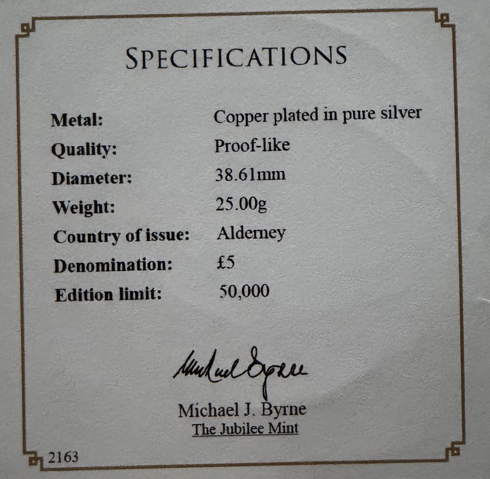 2018 Rememberance Day £5  coin collectible - Main Image 4