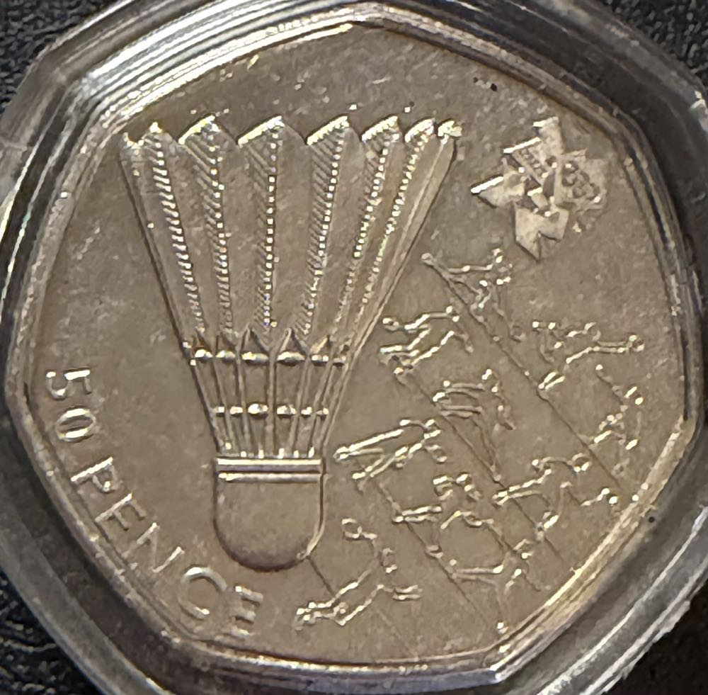 2014 Royal Shield Of Arms £1