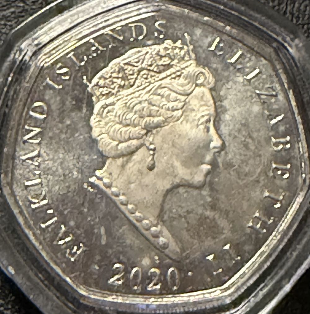 2020 Rockhopper Penguin 50p  coin collectible - Main Image 2