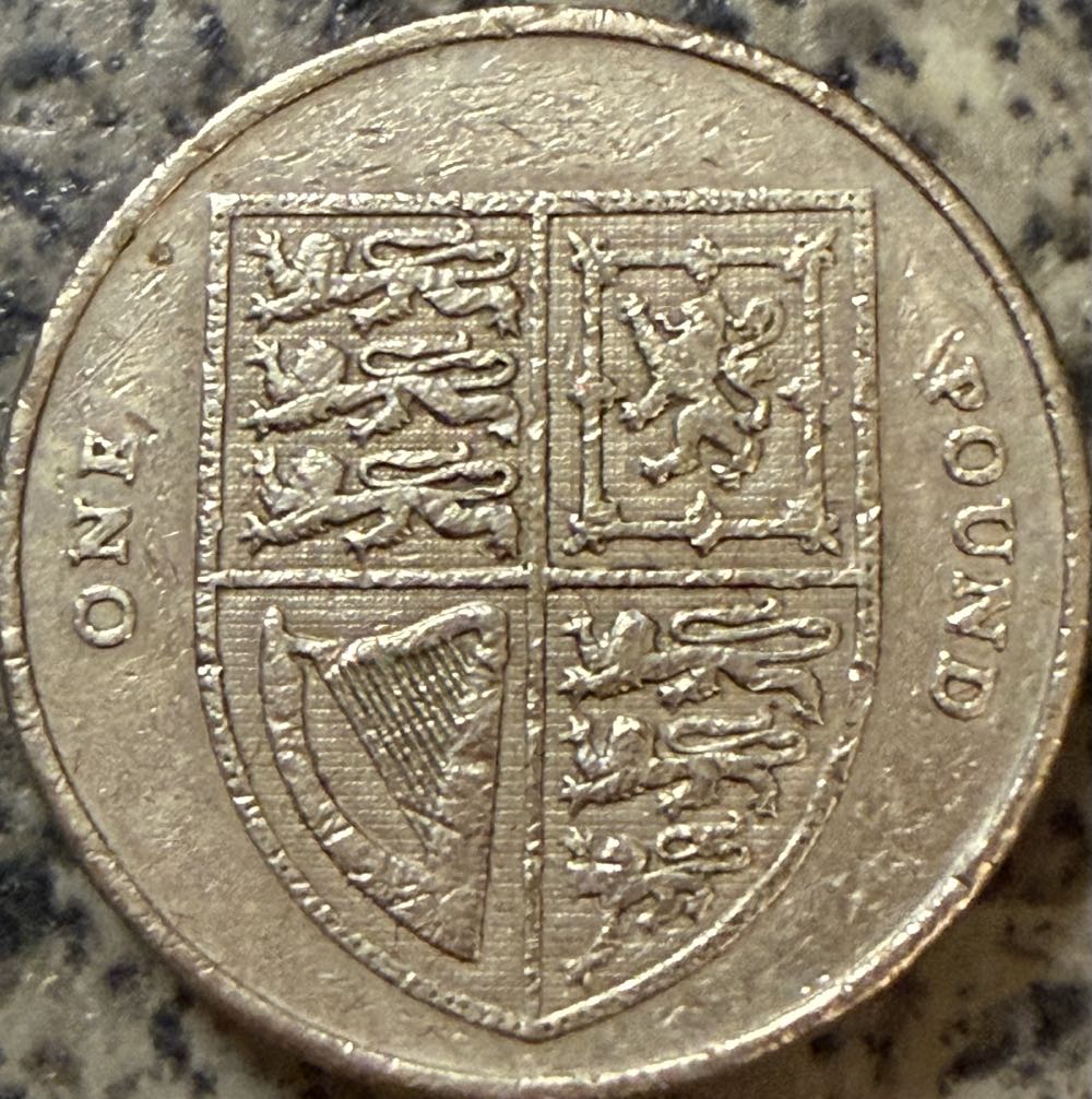 2004 Prince Of Wales Badge 2p