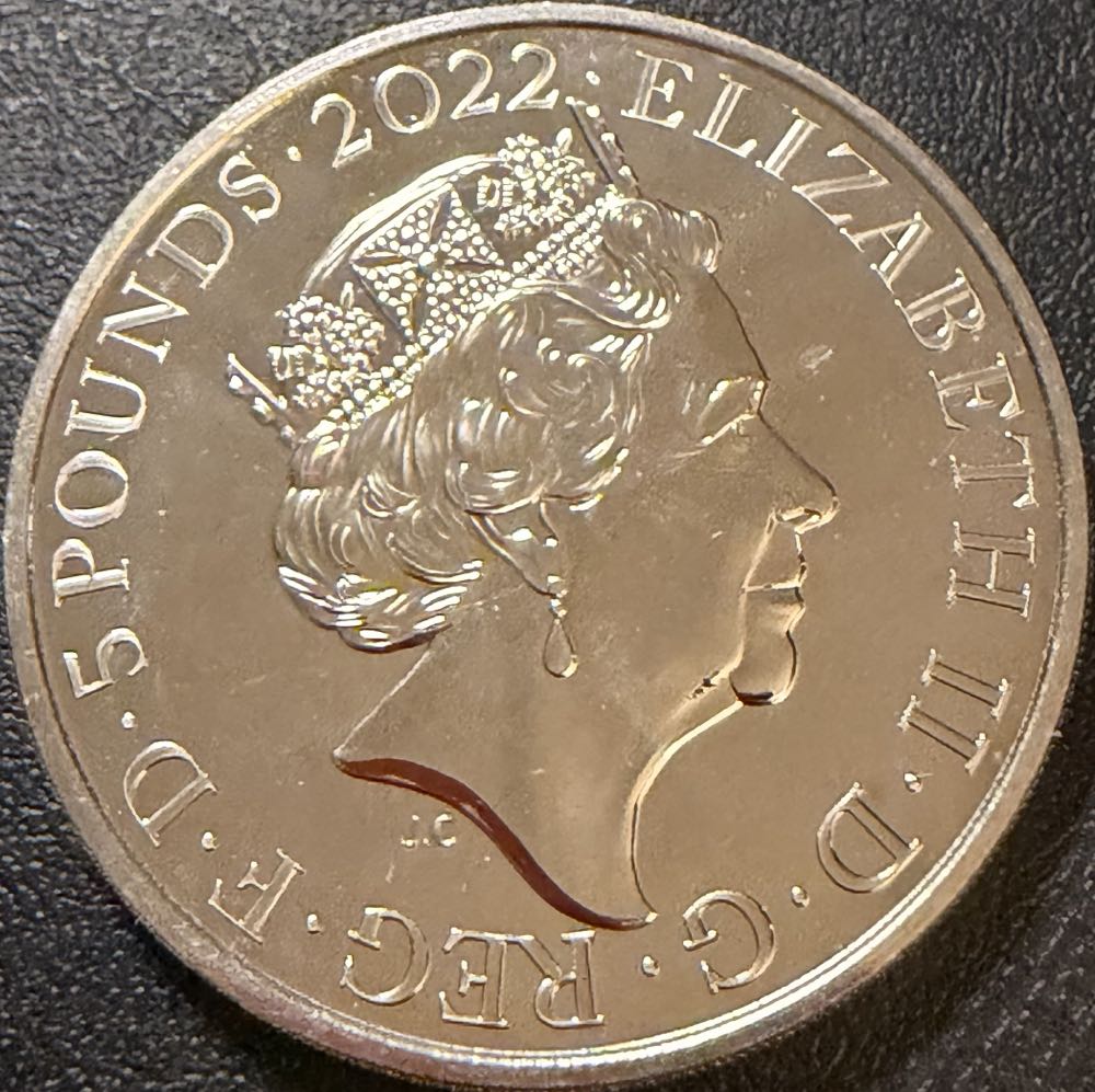 2022 Peter Rabbit 120th Anniversary £5  coin collectible - Main Image 2