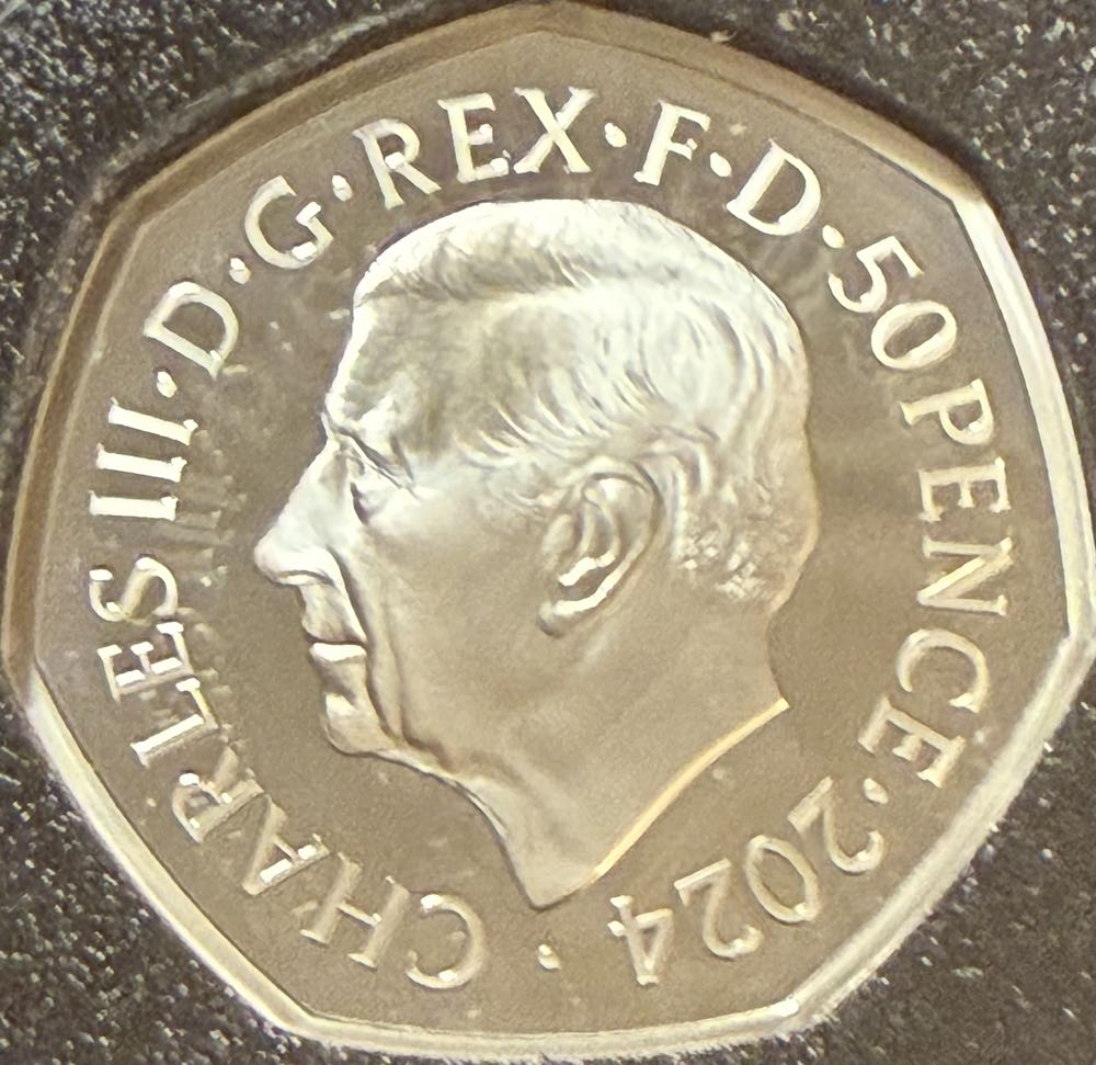 2024 Star Wars Han Solo And Chewbacca 50p  coin collectible - Main Image 2