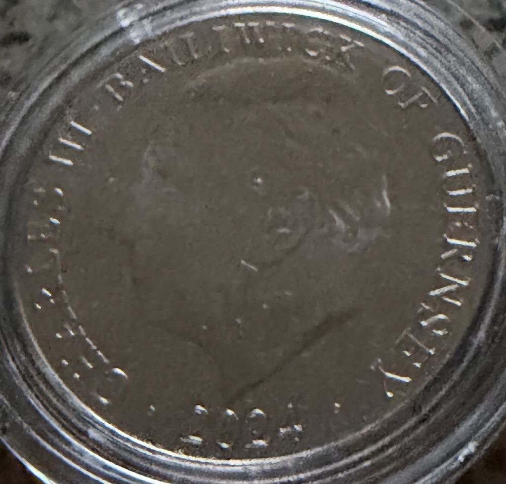 2024 Wildlife Shore Crab 10p  coin collectible - Main Image 2